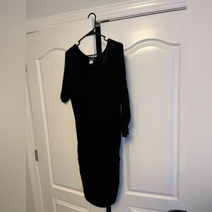 VENUS Classic Black Long Sleeve Dress